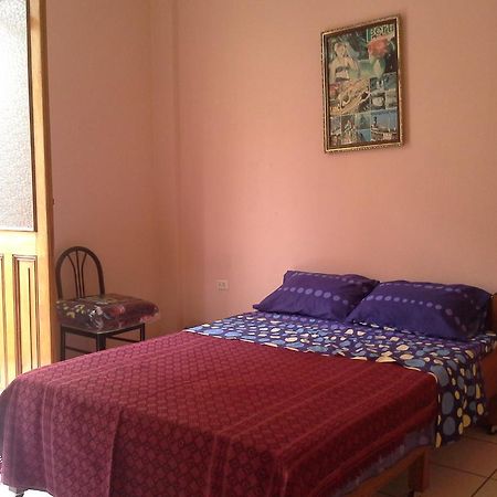 Hostal Yaki Lima Szoba fotó